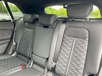 AUDI RS Q8 4.0 Tfsi V8 Performance Suv 5Dr Petrol Tiptronic Quattro Euro 6 