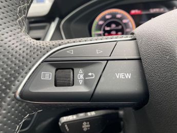 AUDI Q5 2.0 Tfsie 50 S Line Suv 5Dr Petrol Plug-In Hybrid S Tronic Quatt