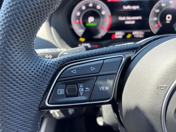 AUDI Q2 35 Tfsi Black Edition 5Dr S Tronic