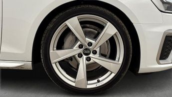 AUDI A4 2.0 Tfsi 40 S Line Estate 5Dr Petrol S Tronic Euro 6 (S/S) (204 