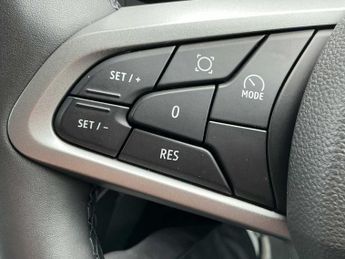 DACIA DUSTER 1.6 Hybrid 140 Extreme 5Dr Auto