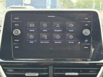VOLKSWAGEN T-ROC 1.5 Tsi R-Line 5Dr Dsg