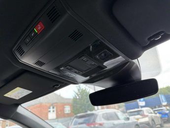 VOLKSWAGEN T-ROC 1.5 Tsi R-Line 5Dr Dsg