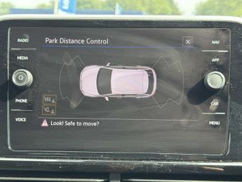 VOLKSWAGEN T-ROC 1.5 Tsi R-Line 5Dr Dsg