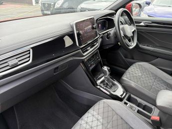 VOLKSWAGEN T-ROC 1.5 Tsi R-Line 5Dr Dsg