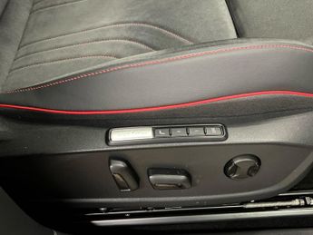 VOLKSWAGEN ID.4 Id.4 Gtx Edition 77Kwh 4Motion 340 Ps 1-Speed Automatic 5 Door