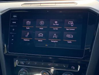 VOLKSWAGEN ARTEON 2.0 Tdi R-Line Fastback 5Dr Diesel Dsg Euro 6 (S/S) (150 Ps)