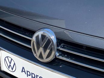 VOLKSWAGEN ARTEON 2.0 Tdi R-Line Fastback 5Dr Diesel Dsg Euro 6 (S/S) (150 Ps)