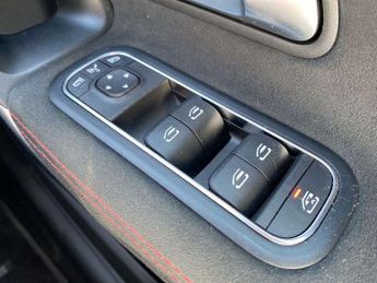 MERCEDES-BENZ A CLASS A200 Amg Line Premium 5Dr Auto