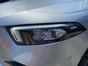 MERCEDES-BENZ A CLASS A200 Amg Line Premium 5Dr Auto