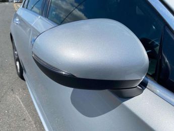 MERCEDES-BENZ A CLASS A200 Amg Line Premium 5Dr Auto