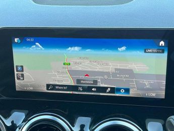 MERCEDES-BENZ GLA Gla 200D Amg Line Executive 5Dr Auto