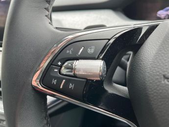 SKODA ENYAQ Iv 62Kwh 60 Suv 5Dr Electric Auto (Dc120Kw) (179 Ps)