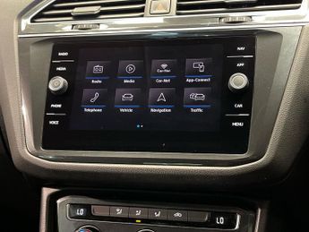 VOLKSWAGEN TIGUAN 1.5 Tsi Evo Match Suv 5Dr Petrol Dsg Euro 6 (S/S) (150 Ps)