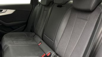 AUDI A4 2.0 Tdi 35 S Line Saloon 4Dr Diesel S Tronic Euro 6 (S/S) (163 P