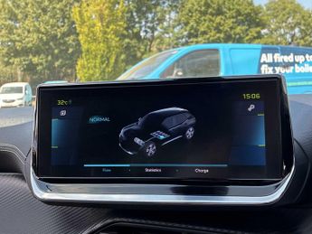PEUGEOT 2008 100Kw Gt 50Kwh 5Dr Auto
