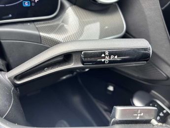 MERCEDES-BENZ C CLASS C200 Amg Line 4Dr 9G-Tronic
