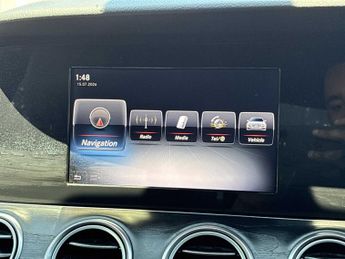 MERCEDES-BENZ E CLASS E220D Amg Line 4Dr 9G-Tronic