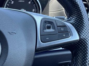 MERCEDES-BENZ E CLASS E220D Amg Line 4Dr 9G-Tronic