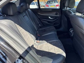MERCEDES-BENZ E CLASS E220D Amg Line 4Dr 9G-Tronic