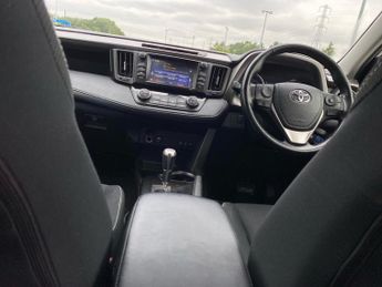 TOYOTA RAV4 2.5 Vvt-I Hybrid Icon Tech Tss 5Dr Cvt 2Wd