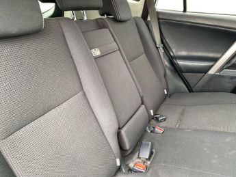TOYOTA RAV4 2.5 Vvt-I Hybrid Icon Tech Tss 5Dr Cvt 2Wd