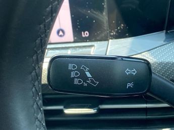 VOLKSWAGEN GOLF 2.0 Tdi R-Line Hatchback 5Dr Diesel Dsg Euro 6 (S/S) (150 Ps)