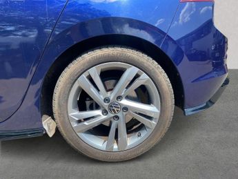 VOLKSWAGEN GOLF 2.0 Tdi R-Line Hatchback 5Dr Diesel Dsg Euro 6 (S/S) (150 Ps)
