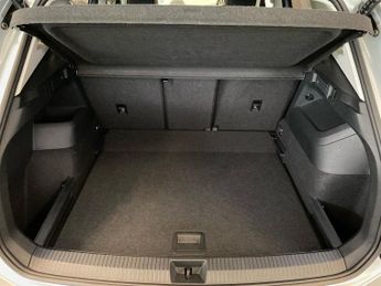 VOLKSWAGEN TIGUAN 2.0 Tsi R-Line Suv 5Dr Petrol Dsg 4Motion Euro 6 (S/S) (190 Ps)