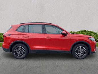 VOLKSWAGEN TIGUAN 1.5 Etsi Mhev Life Suv 5Dr Petrol Hybrid Dsg Euro 6 (S/S) (130 P