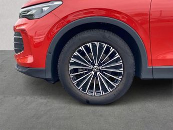 VOLKSWAGEN TIGUAN 1.5 Etsi Mhev Life Suv 5Dr Petrol Hybrid Dsg Euro 6 (S/S) (130 P