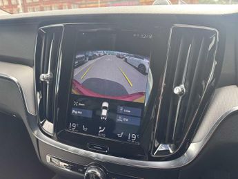 VOLVO S60 2.0 T8 Hybrid R Design Plus 4Dr Awd Auto