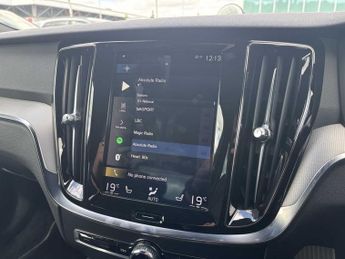 VOLVO S60 2.0 T8 Hybrid R Design Plus 4Dr Awd Auto