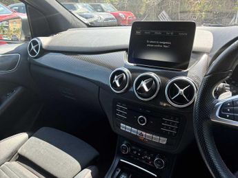 MERCEDES-BENZ B CLASS B200D Amg Line Premium 5Dr Auto