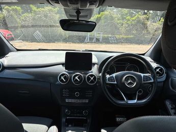 MERCEDES-BENZ B CLASS B200D Amg Line Premium 5Dr Auto