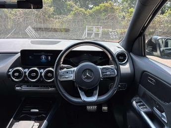 MERCEDES-BENZ GLA Gla 200 Amg Line Executive 5Dr Auto