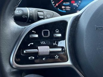 MERCEDES-BENZ EQC Eqc 400 300Kw Sport 80Kwh 5Dr Auto