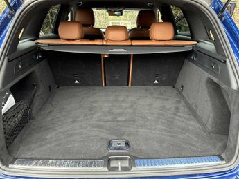 MERCEDES-BENZ GLC Glc 300 4Matic Amg Line Premium 5Dr 9G-Tronic