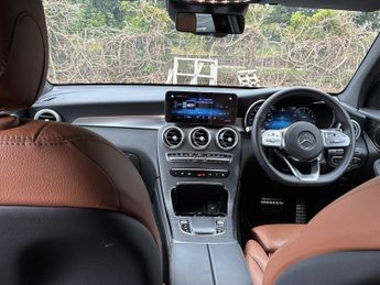 MERCEDES-BENZ GLC Glc 300 4Matic Amg Line Premium 5Dr 9G-Tronic