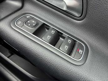MERCEDES-BENZ A CLASS A180D Se 5Dr Auto