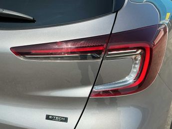 RENAULT CAPTUR 1.6 E-Tech Full Hybrid 145 Evolution 5Dr Auto