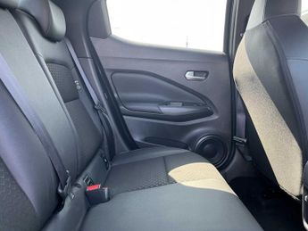 NISSAN JUKE 1.6 Hybrid N-Connecta 5Dr Auto