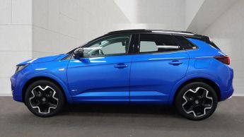 VAUXHALL GRANDLAND 1.6 Plug-In Hybrid Ultimate 5Dr Auto