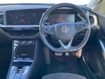 VAUXHALL GRANDLAND 1.6 Plug-In Hybrid Ultimate 5Dr Auto