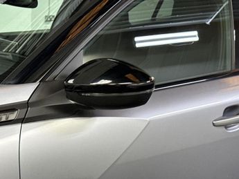 PEUGEOT 2008 1.2 Gt Suv 5Dr Petrol Hybrid E-Dsc6 Euro 6 (S/S) (136 Ps)