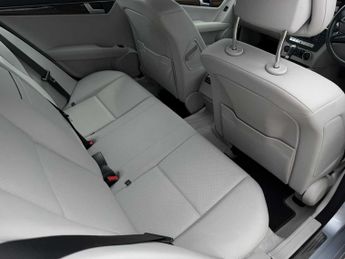 MERCEDES-BENZ C CLASS C180 Blueefficiency Executive Se 5Dr Auto