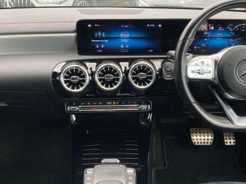 MERCEDES-BENZ CLA Cla 180 Amg Line Premium + Night Ed 4Dr Tip Auto