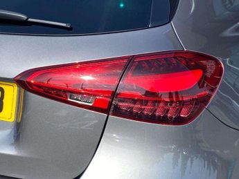 MERCEDES-BENZ A CLASS A180 Sport Executive 5Dr Auto