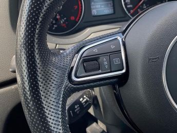 AUDI Q3 1.4 Tfsi Cod Black Edition Suv 5Dr Petrol S Tronic Euro 6 (S/S) 