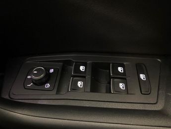 VOLKSWAGEN T-ROC 1.5 Tsi R-Line Suv 5Dr Petrol Dsg Euro 6 (S/S) (150 Ps)
